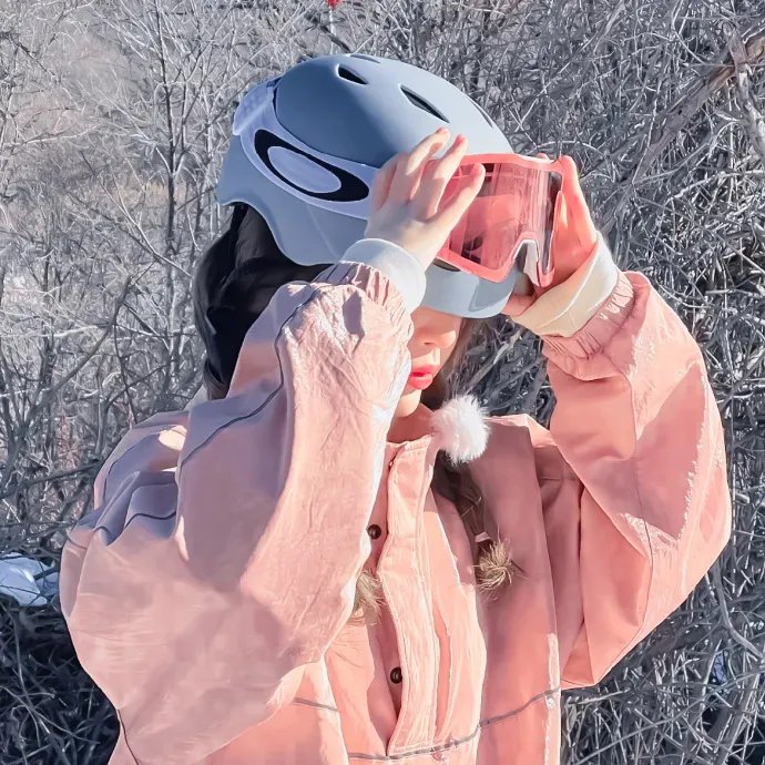 玛丽莲有深黑之眸